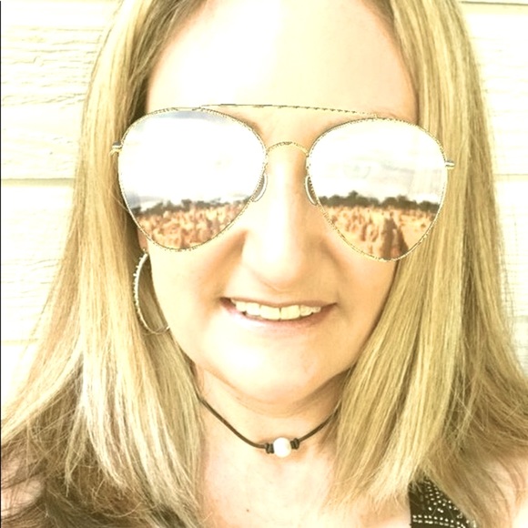 Meet your Posher, Maddy - Picture 2 of 2